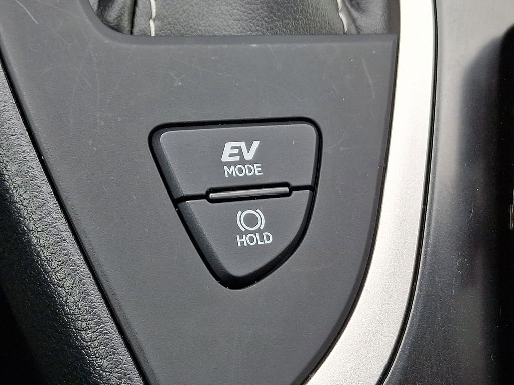 Used 2022 Lexus UX 250h w/ Premium Package image 24