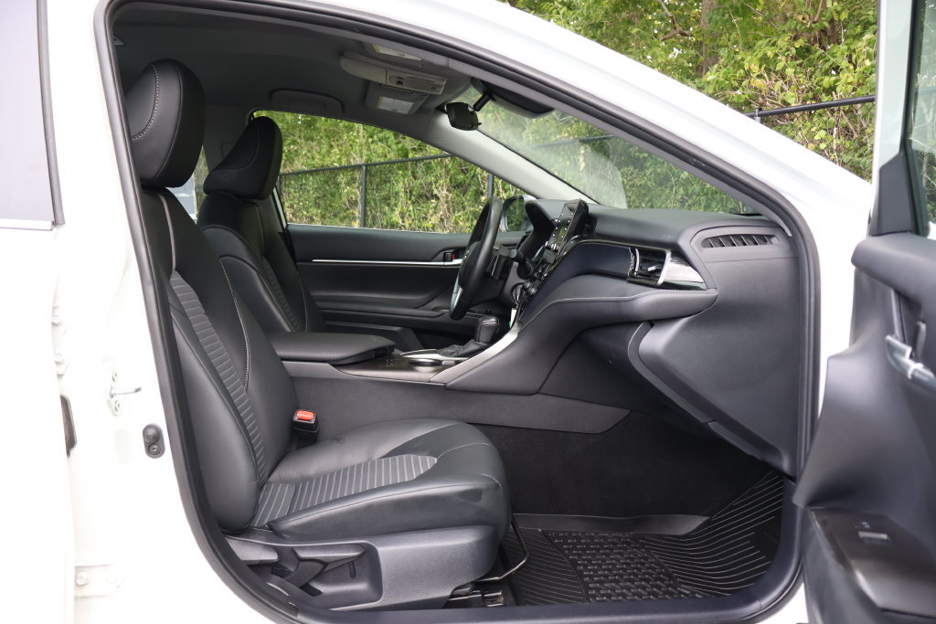 Used 2024 Toyota Camry SE FWD image 38