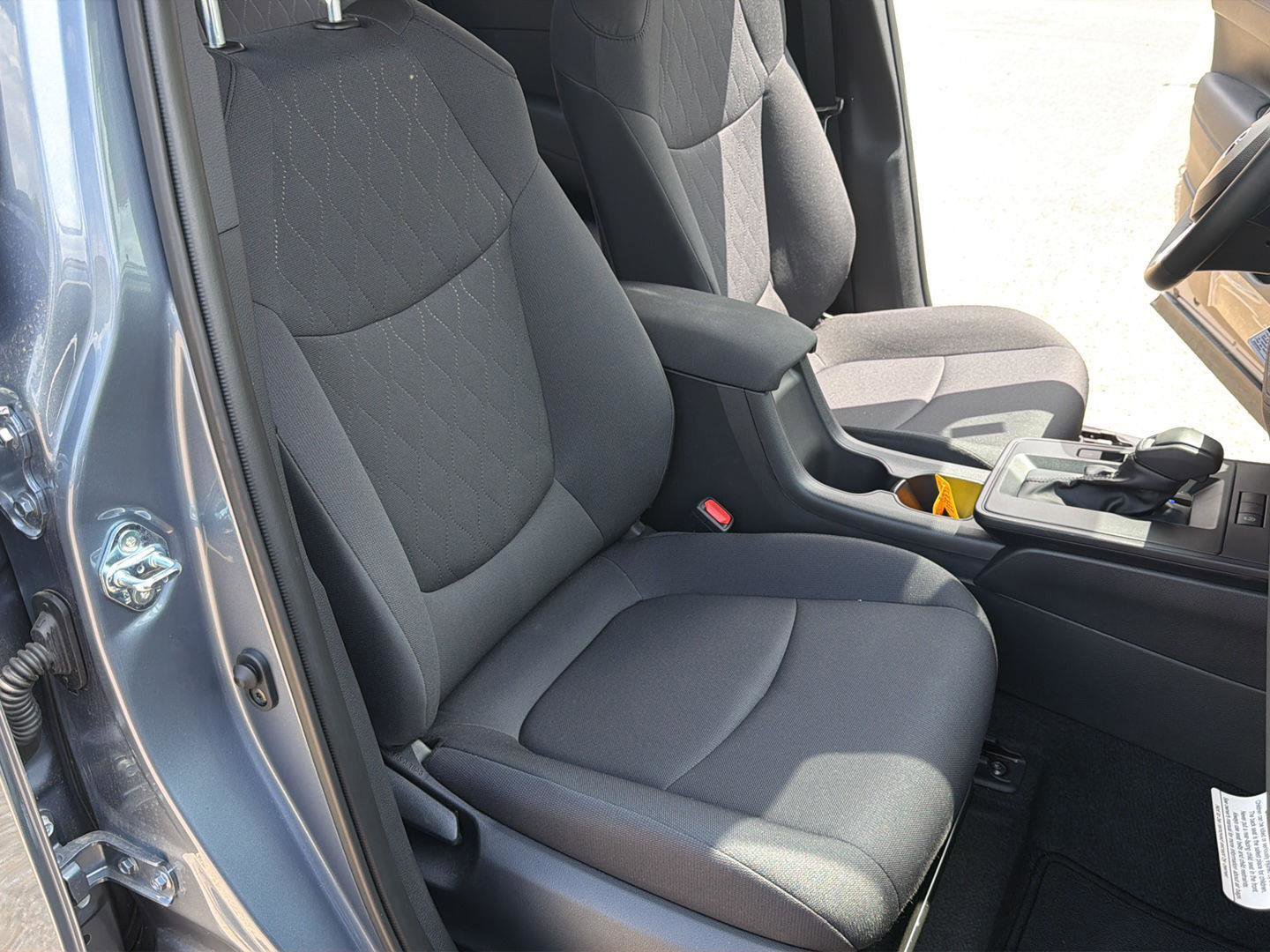 Used 2026 Toyota Corolla Cross LE w/ Moonroof Package image 16