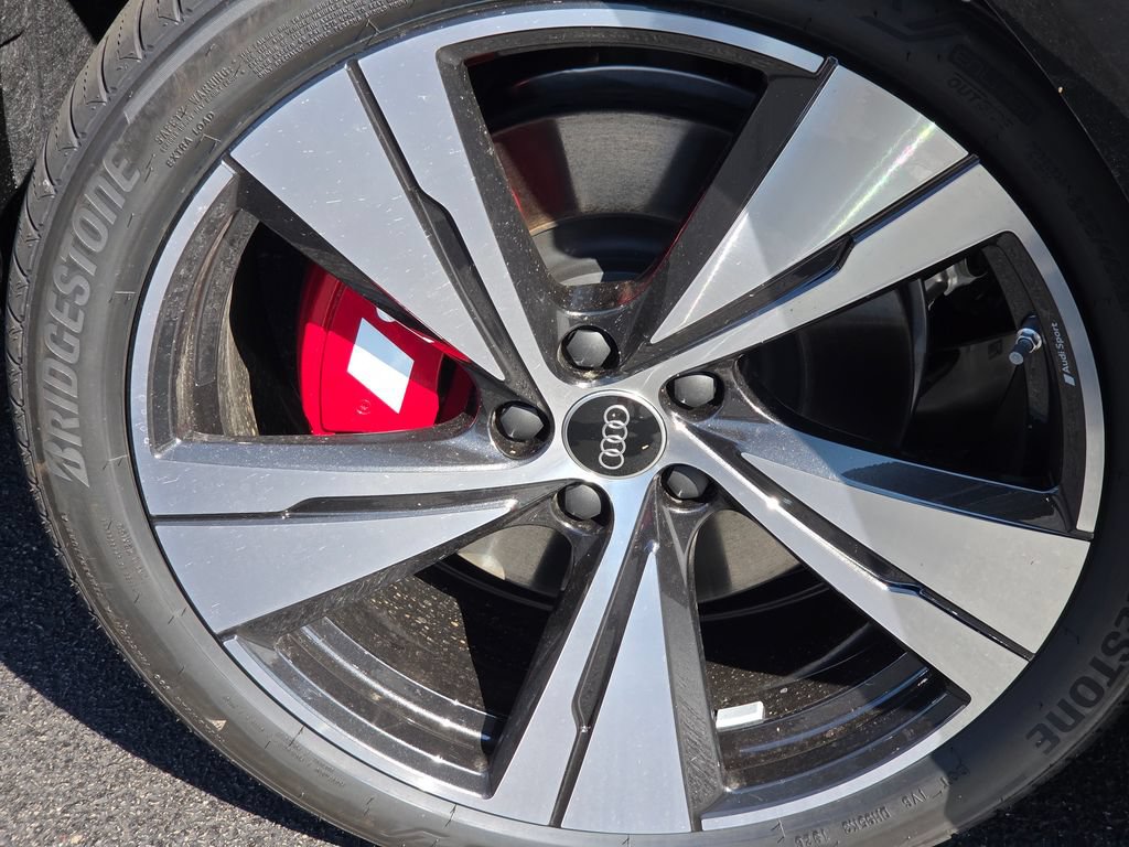 New 2026 Audi SQ5 Prestige AWD/4WD image 3