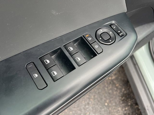 Certified 2025 Kia K4 LXS image 30