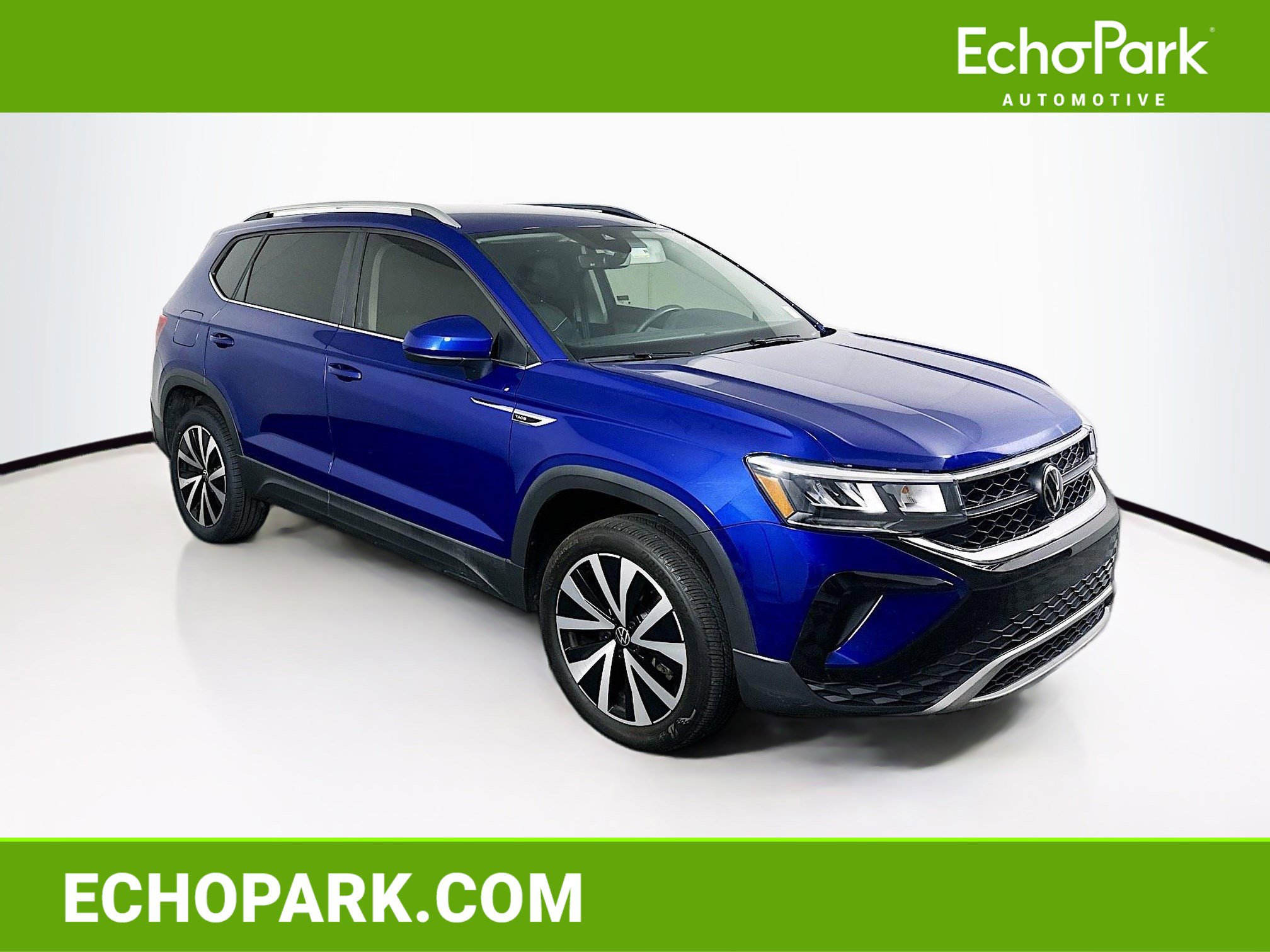 Used 2024 Volkswagen Taos SE w/ MDO Package image 1