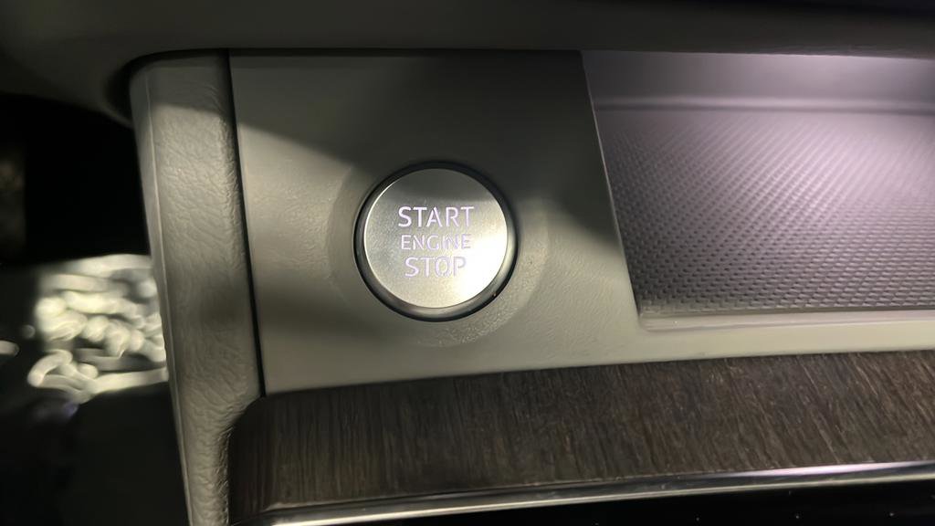 Used 2024 Audi Q5 2.0T Premium w/ Convenience Package image 15