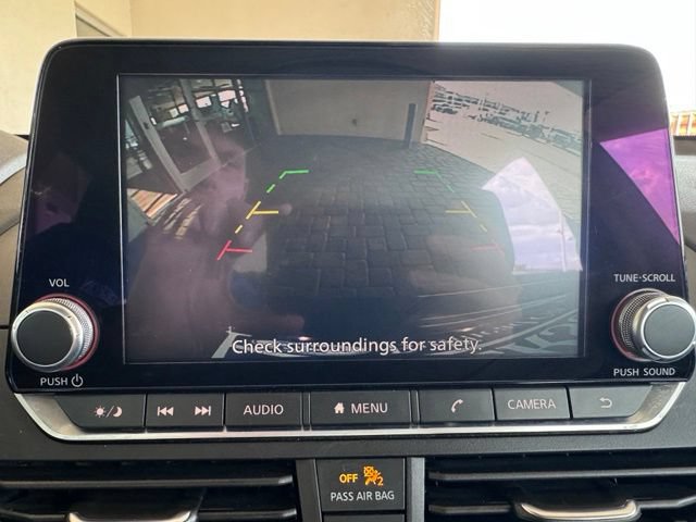Used 2024 Nissan Altima 2.5 SV FWD image 19