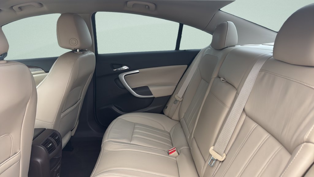 Used 2017 Buick Regal Premium FWD image 24