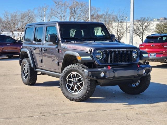 Used 2025 Jeep Wrangler Unlimited Rubicon image 2