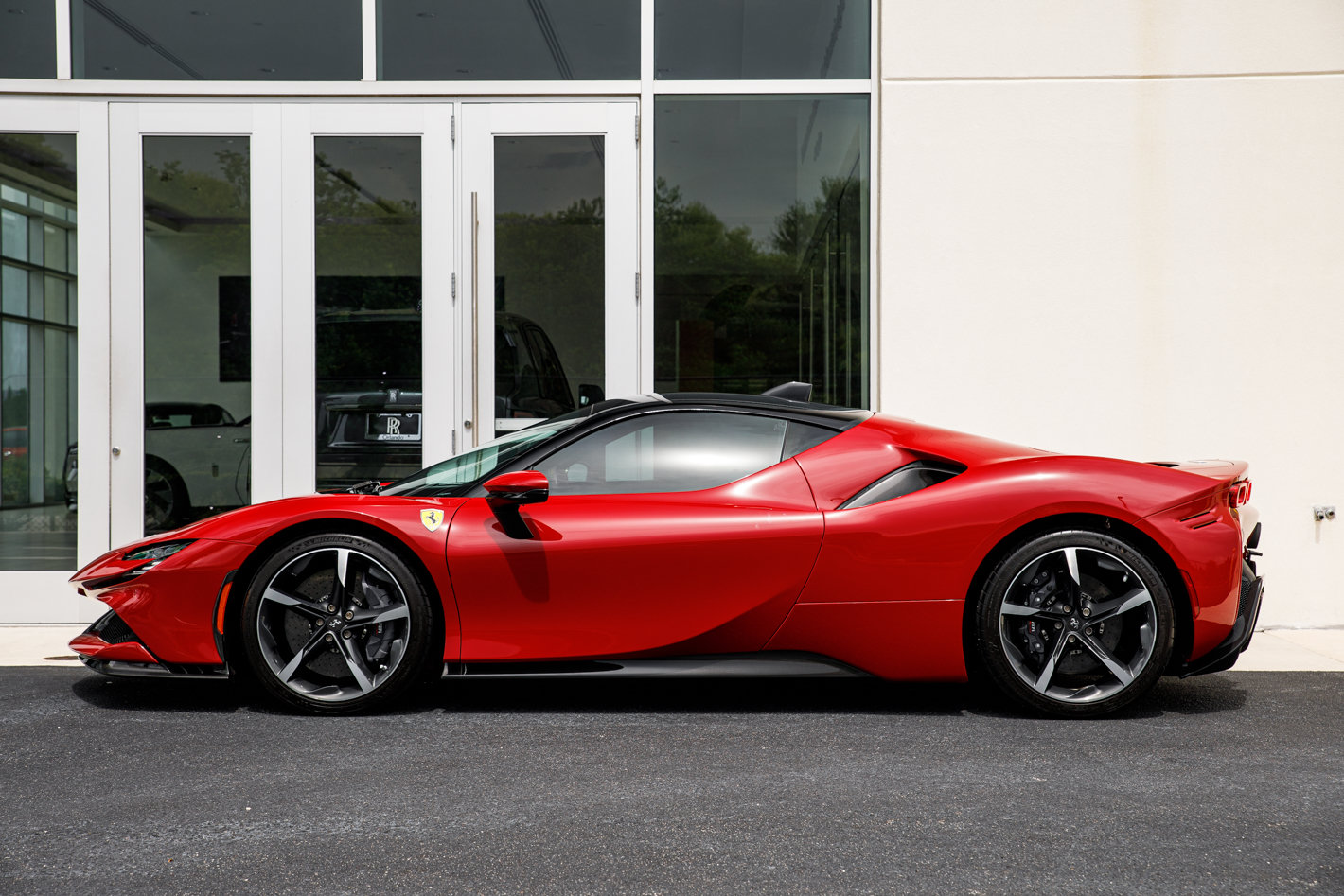 Used 2021 Ferrari SF90 Stradale AWD/4WD image 9