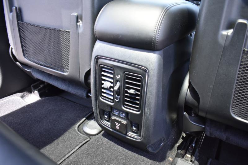 Used 2020 Jeep Grand Cherokee Limited w/ Luxury Group II AWD/4WD image 21
