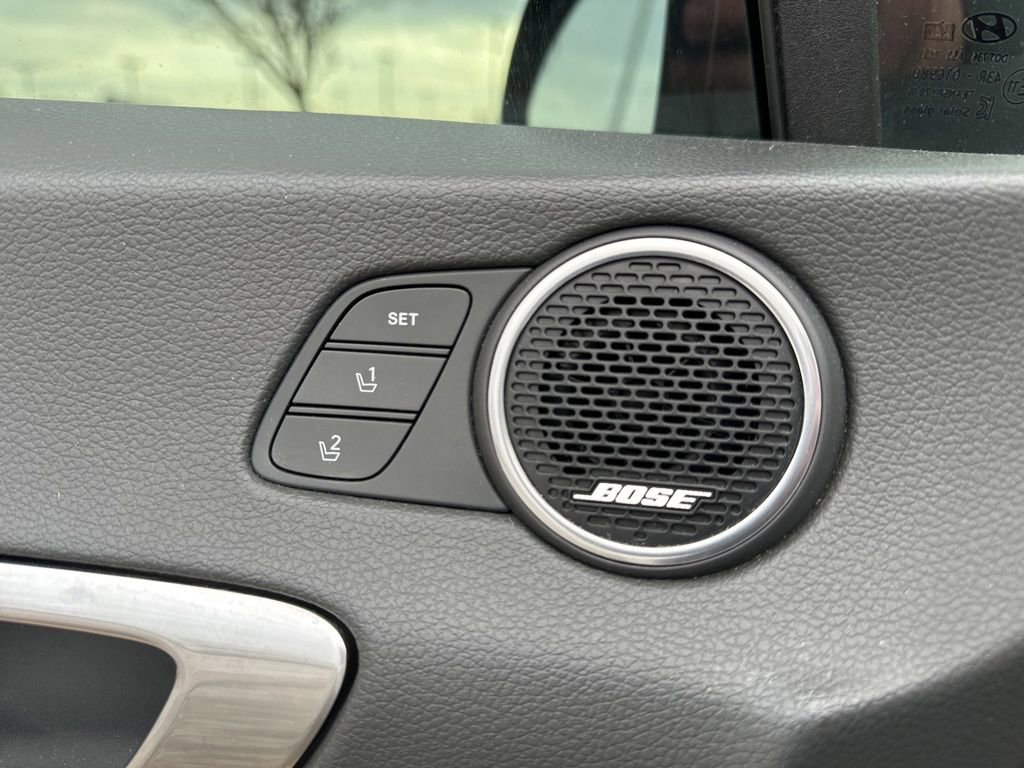 Used 2022 Hyundai Sonata Limited image 17