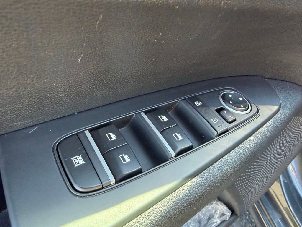 Used 2024 Kia Forte LXS FWD image 19