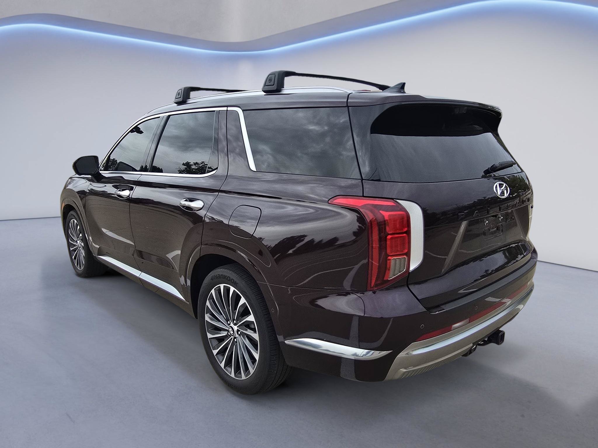 Used 2024 Hyundai Palisade Calligraphy AWD/4WD image 3
