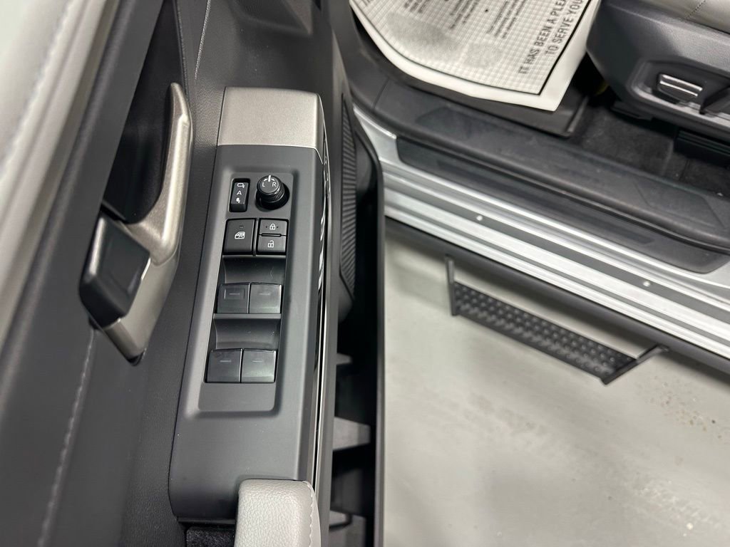 Used 2025 Toyota Tundra Limited w/ TRD Off-Road Package image 9