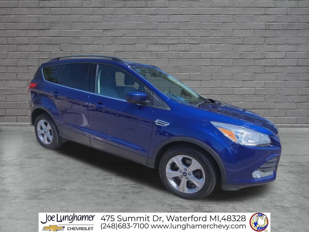 Used 2016 Ford Escape SE w/ Equipment Group 201A AWD/4WD video 2