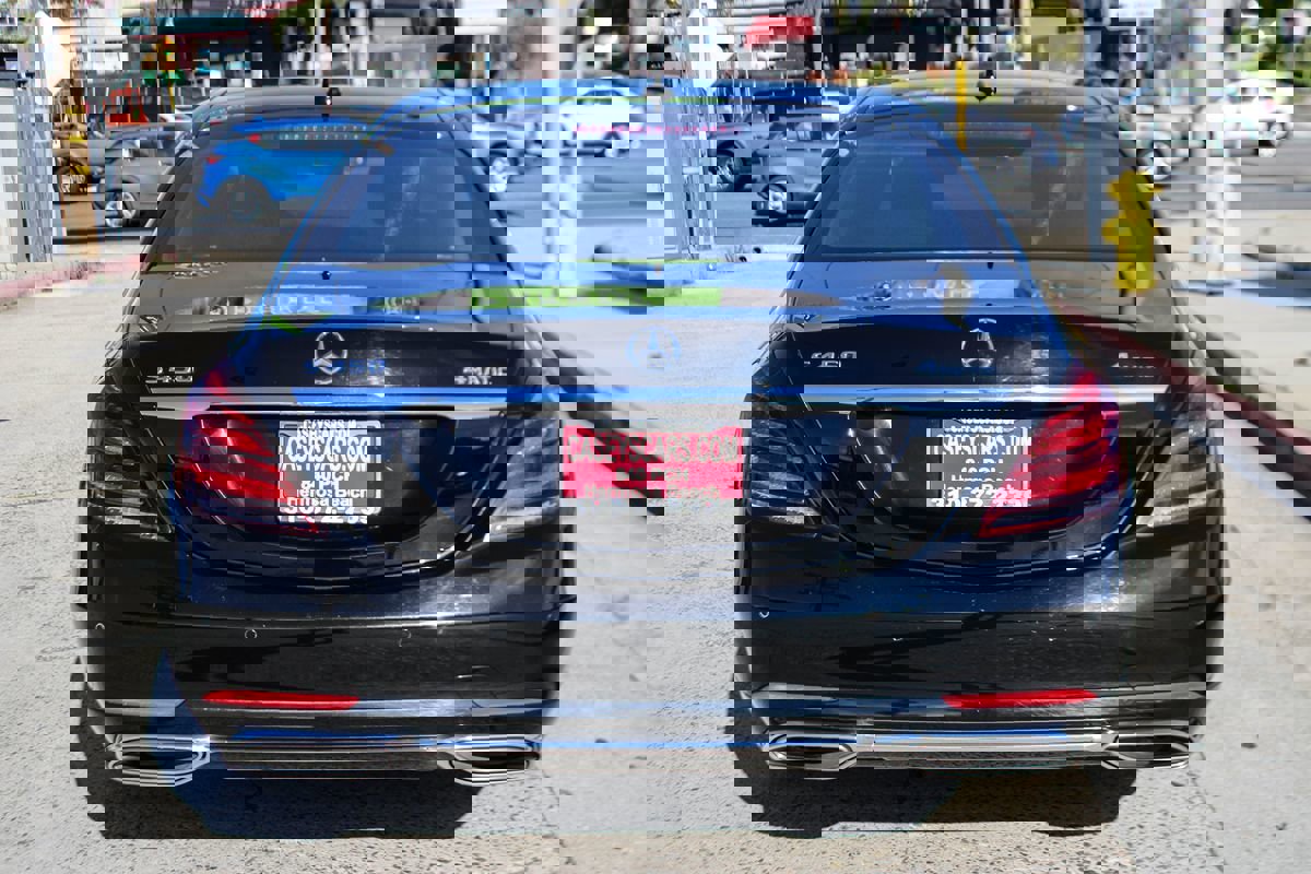 Used 2020 Mercedes-Benz S 450 4MATIC Sedan w/ Premium Package image 4