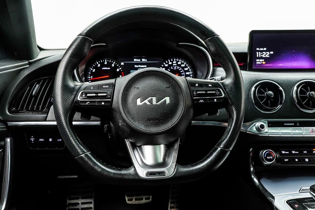 Used 2023 Kia Stinger GT2 RWD image 18