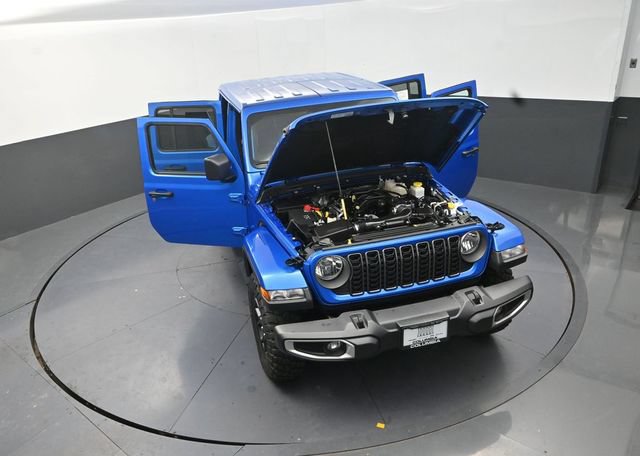Used 2025 Jeep Gladiator Sport AWD/4WD image 30