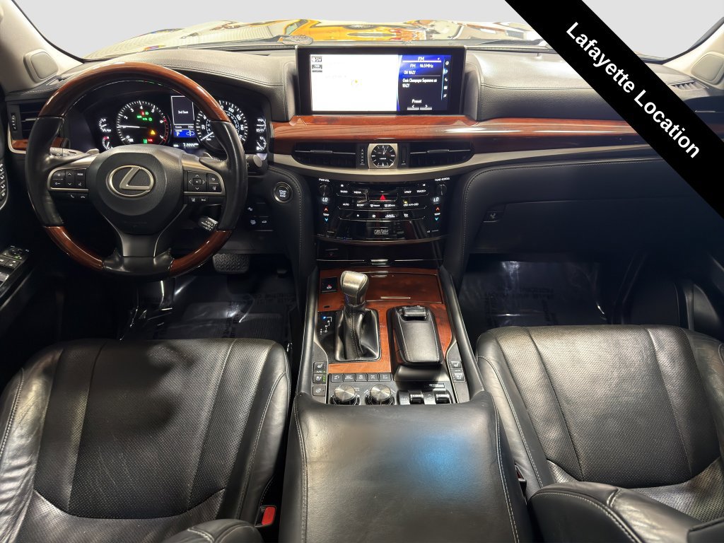 Used 2019 Lexus LX 570 4WD w/ Luxury Package image 14