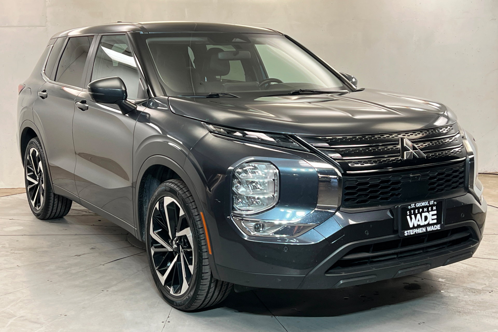 Used 2024 Mitsubishi Outlander FWD image 7