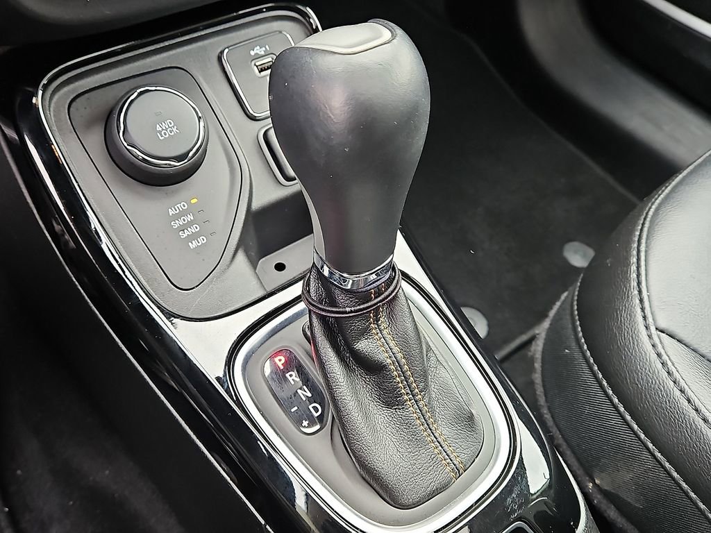 Used 2019 Jeep Compass Limited w/ Advanced Safety Group image 16