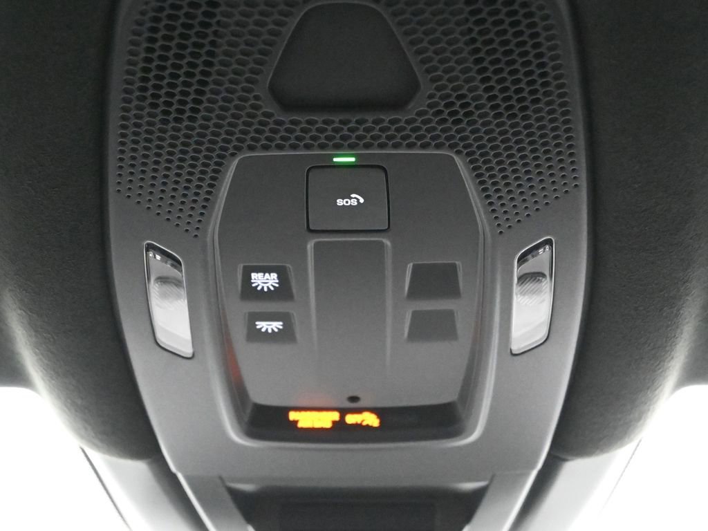 Certified 2025 Porsche Cayenne GTS image 25