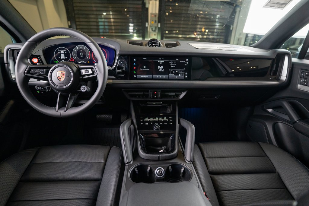 New 2025 Porsche Cayenne AWD/4WD image 14