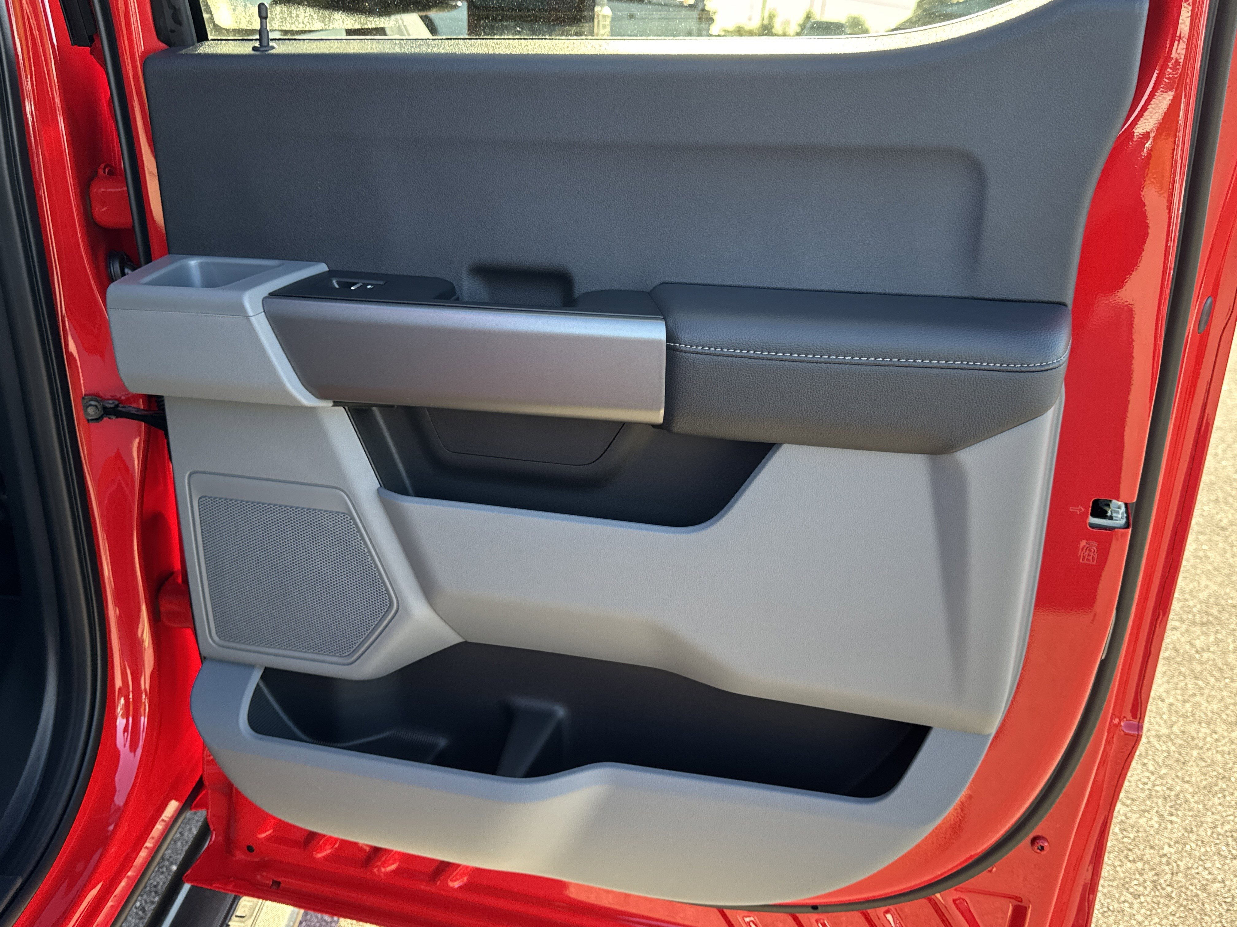 New 2026 Ford F250 4x4 Crew Cab Super Duty image 16