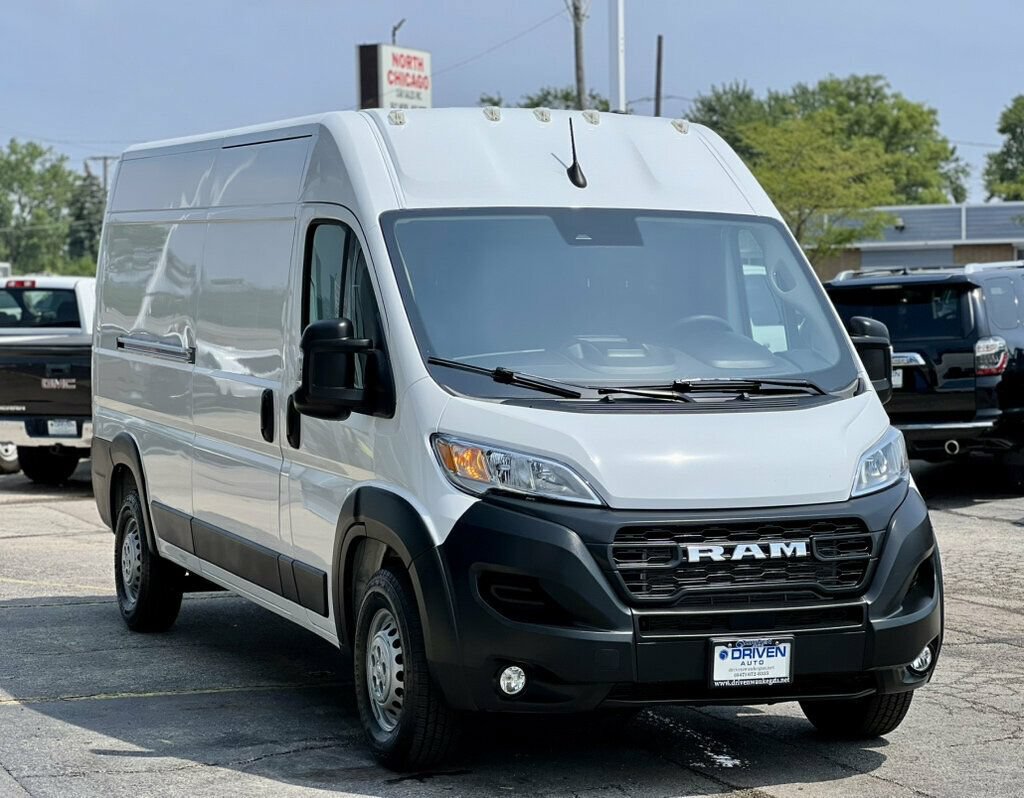 Used 2025 RAM ProMaster 2500 w/ Convenience Group FWD image 6