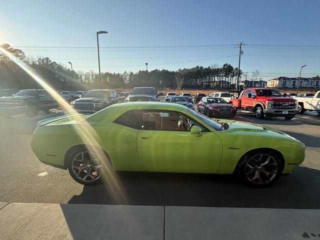 Used 2015 Dodge Challenger R/T Plus RWD image 7