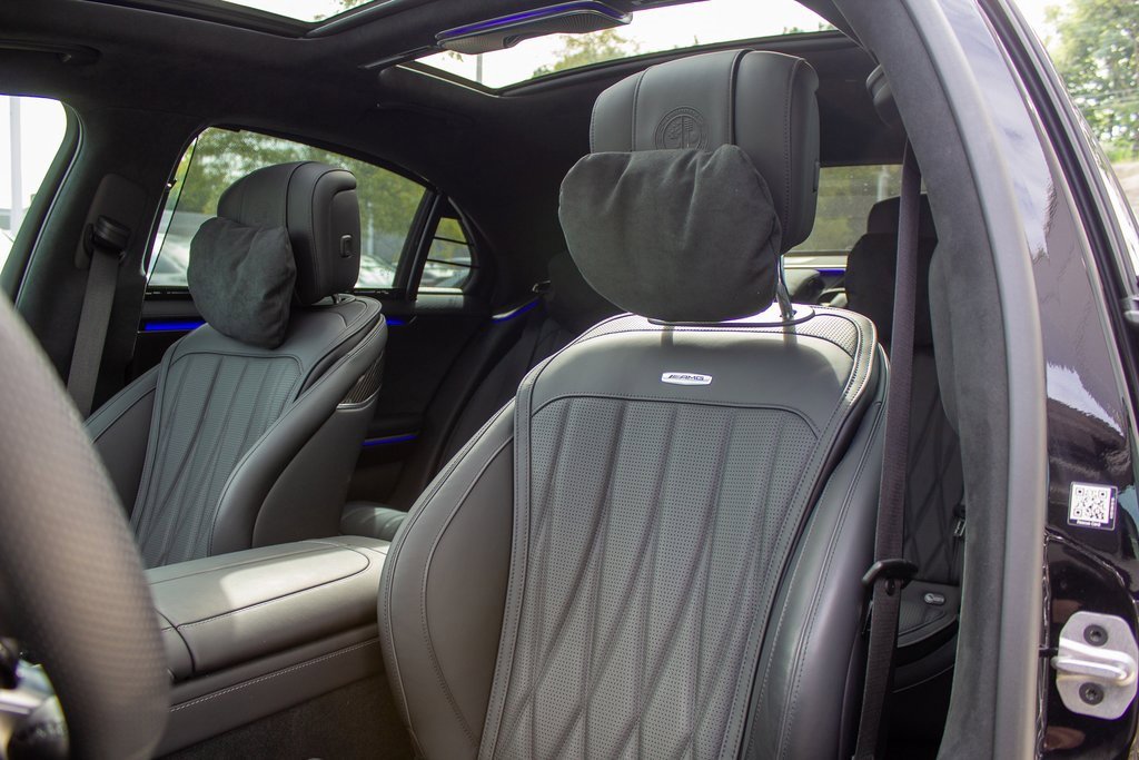 Used 2025 Mercedes-Benz S 63 AMG S image 12