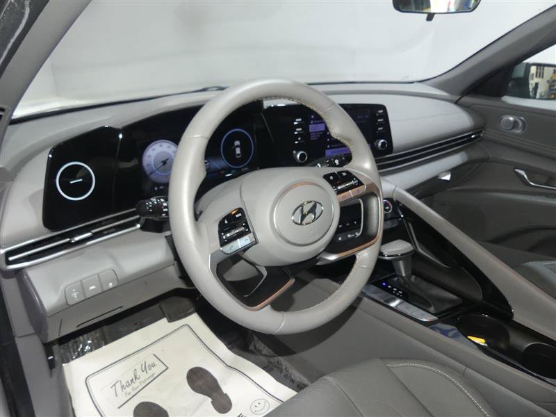 Used 2022 Hyundai Elantra SEL w/ Convenience + Premium Package FWD image 23