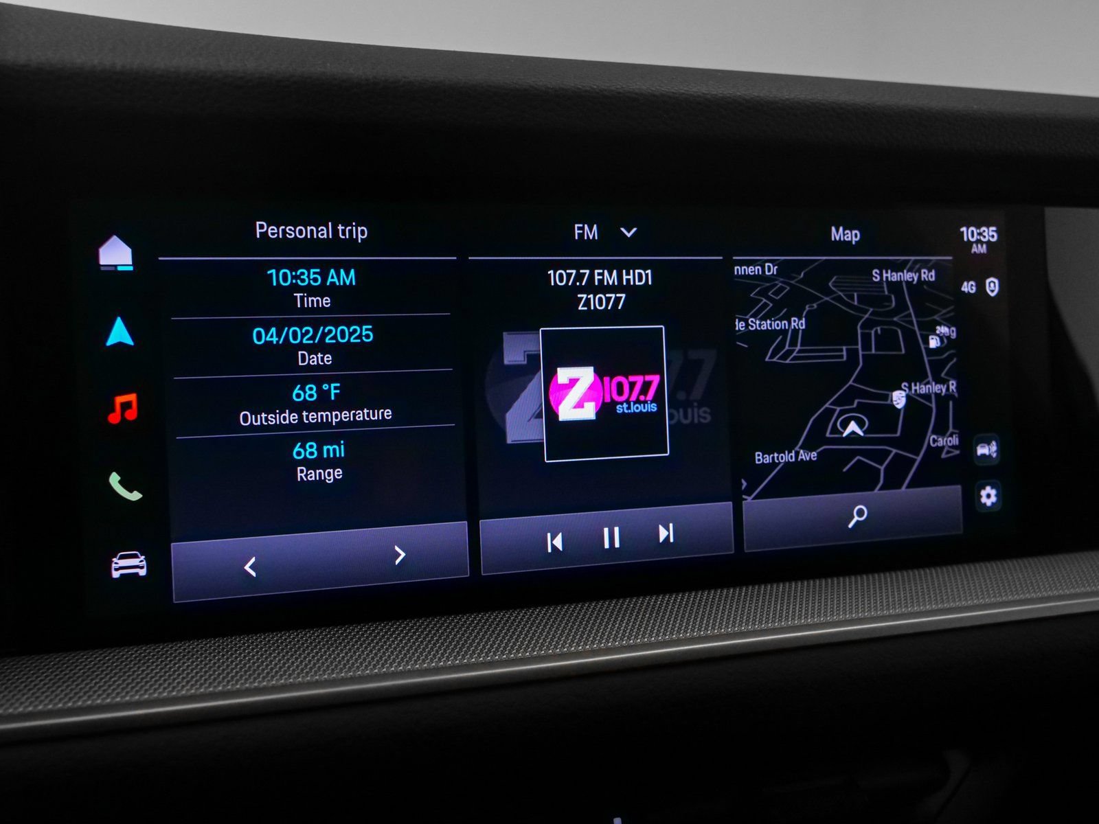Certified 2025 Porsche Cayenne AWD/4WD image 30