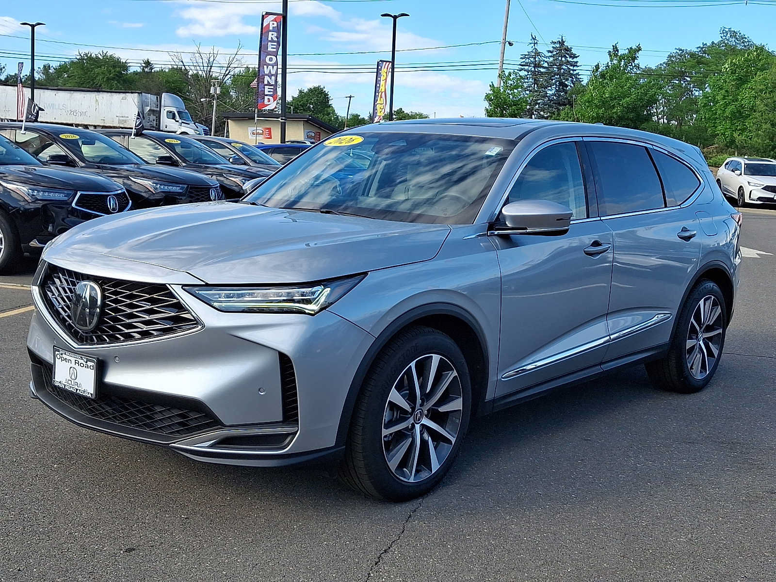 Certified 2026 Acura MDX SH-AWD w/ Technology Package image 3
