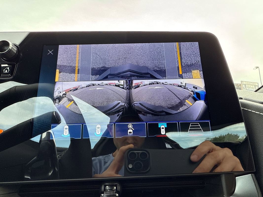 Used 2025 Chevrolet Corvette Z06 image 80