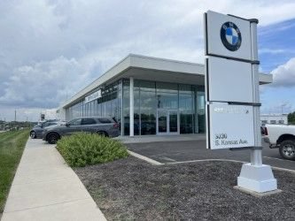 Used 2019 BMW X1 xDrive28i AWD/4WD image 1