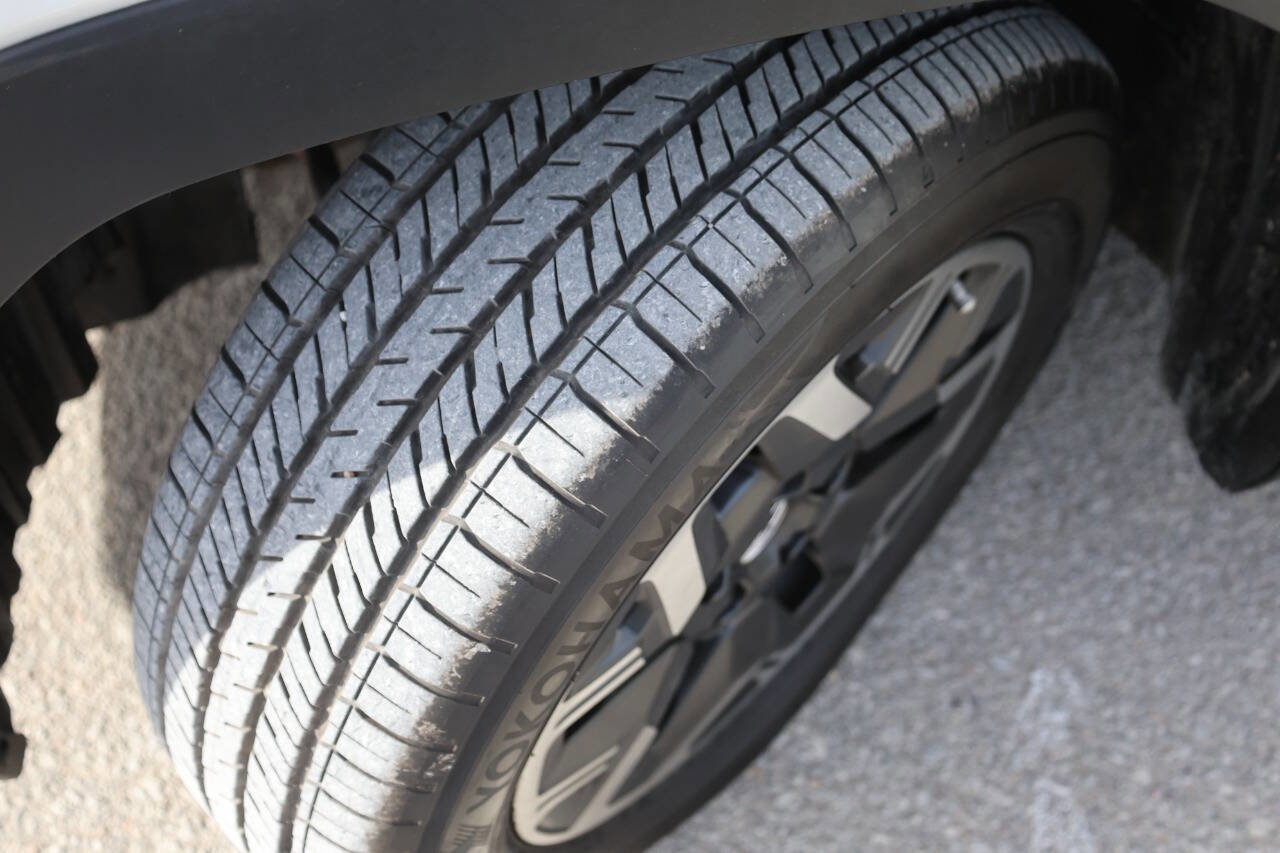 Used 2025 Subaru Forester Premium image 23