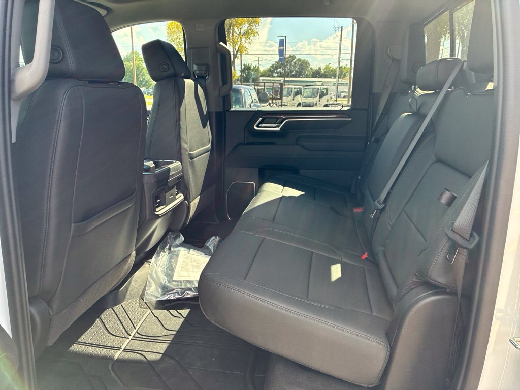 New 2026 Chevrolet Silverado 3500 LT AWD/4WD image 12