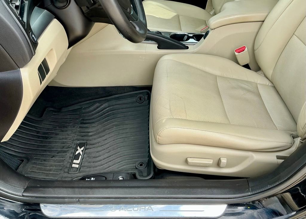 Used 2014 Acura ILX w/ Premium Package FWD image 38