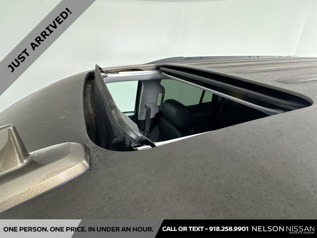 Used 2016 Chevrolet Tahoe LT image 22