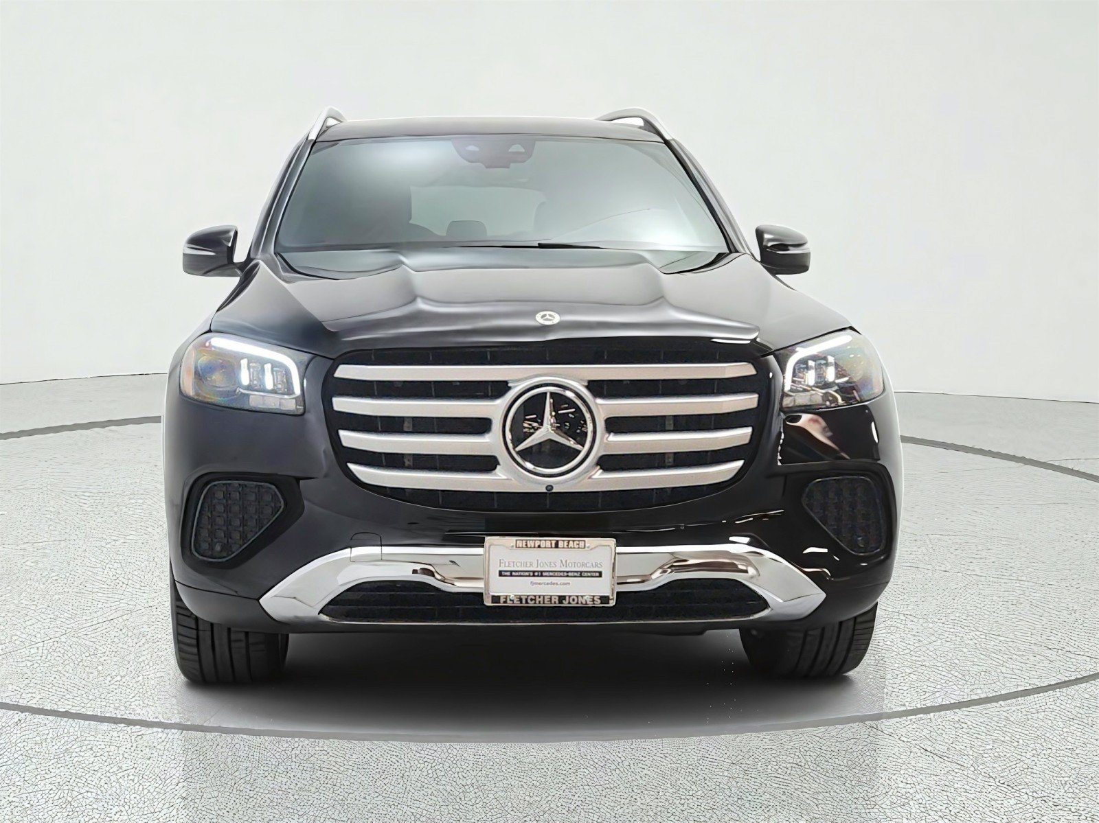 Certified 2026 Mercedes-Benz GLS 450 4MATIC image 2