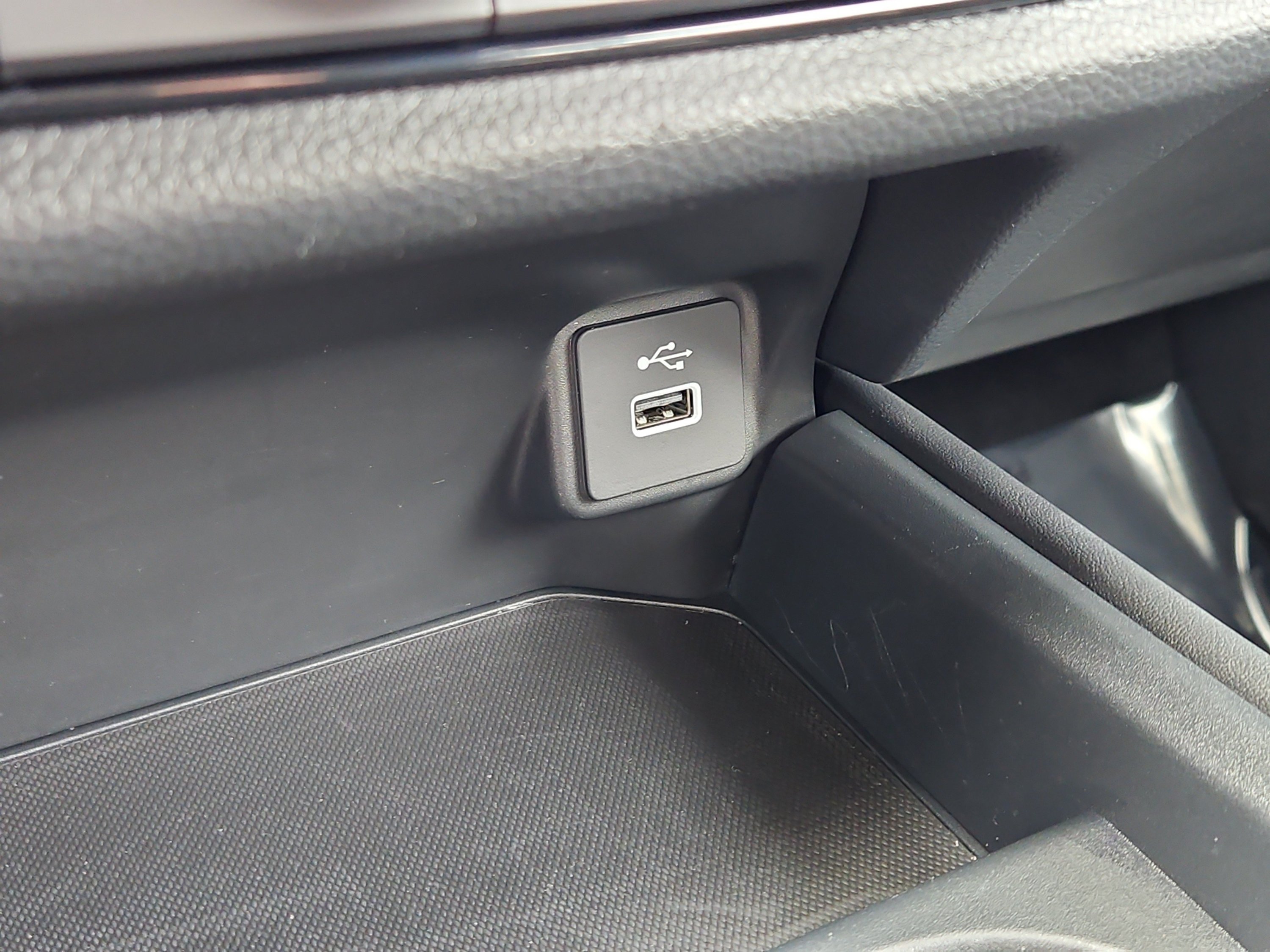 Certified 2023 Honda HR-V LX image 10
