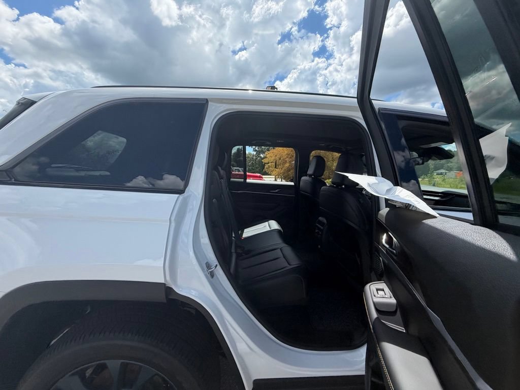 New 2026 Jeep Grand Cherokee Limited AWD/4WD image 39