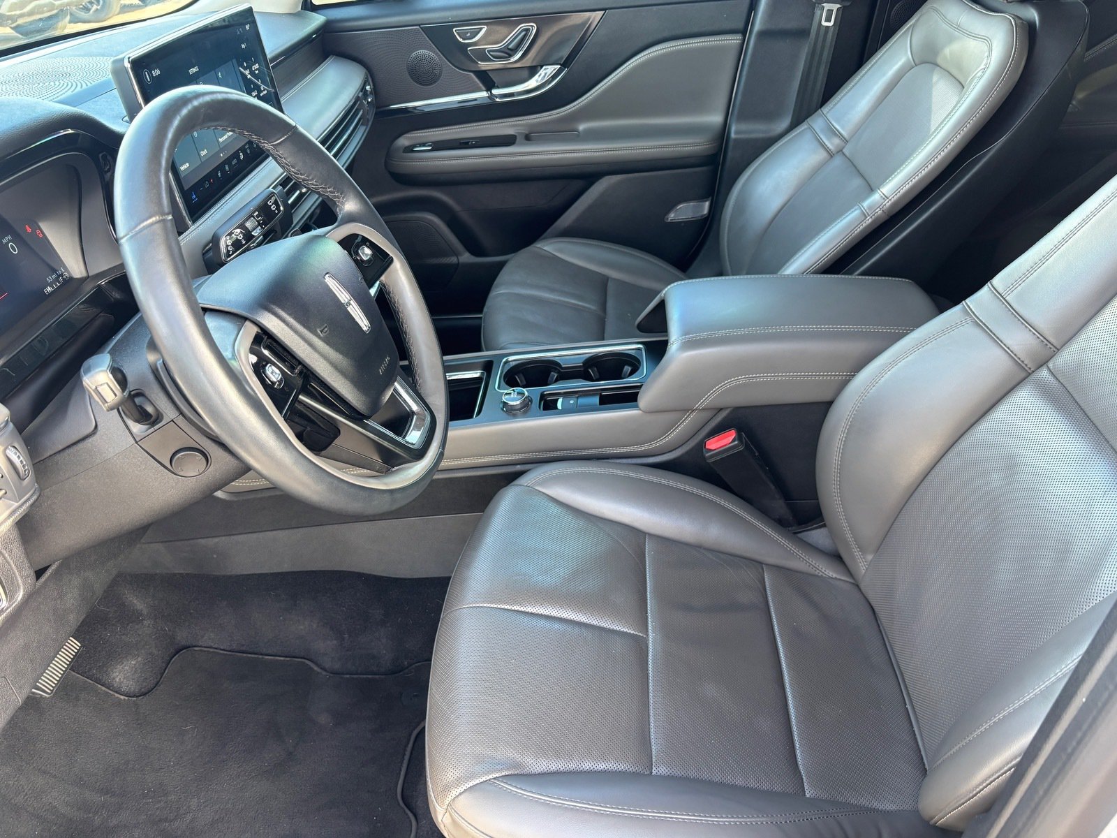 Used 2023 Lincoln Corsair Reserve w/ Equipment Group 201A FWD image 22
