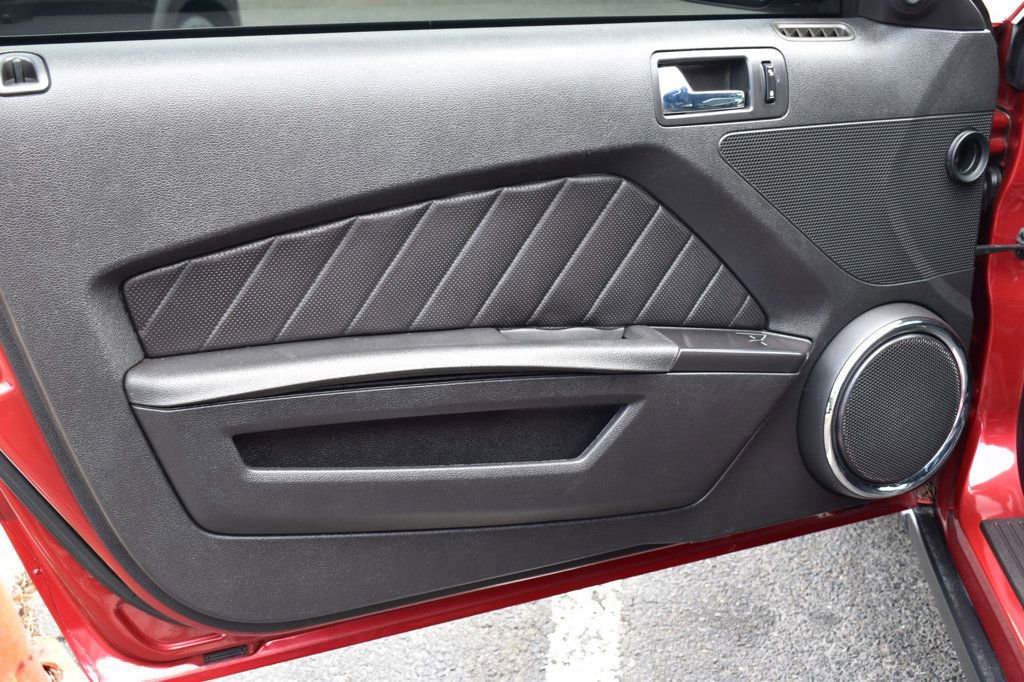 Used 2012 Ford Mustang Premium RWD image 32