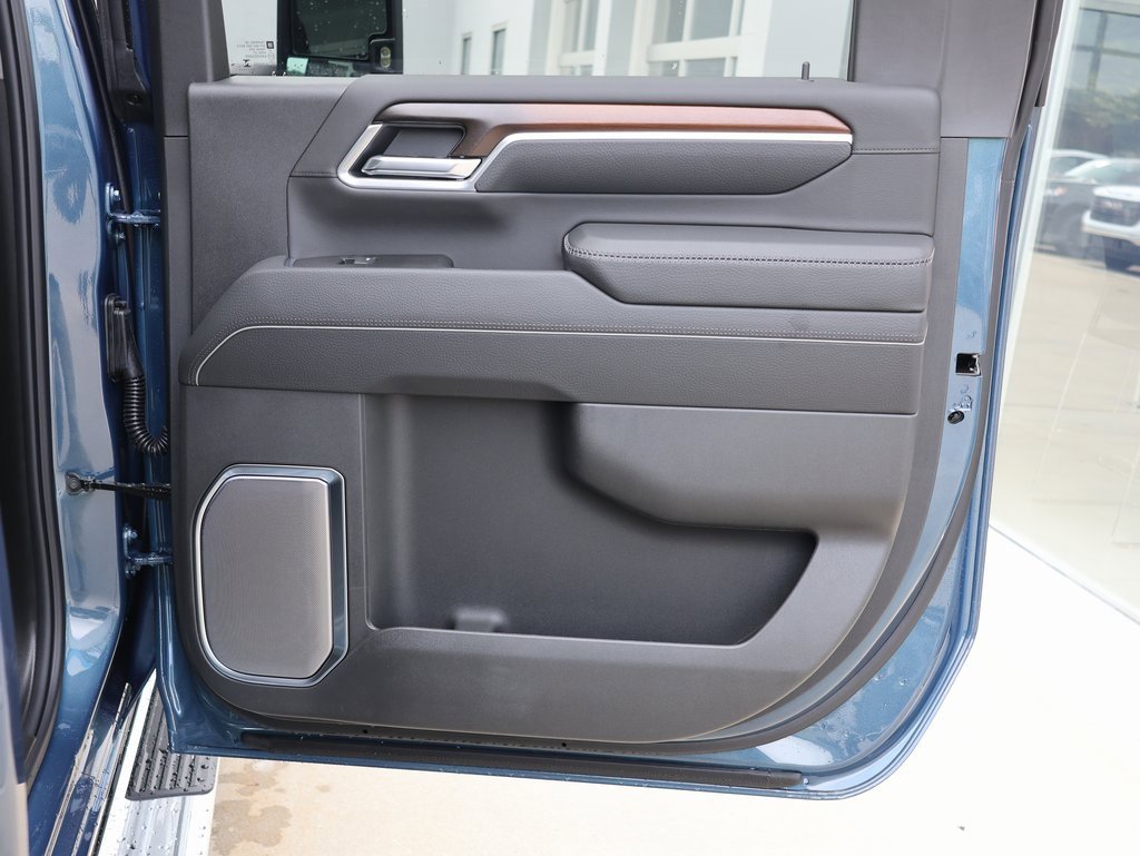 New 2025 GMC Sierra 2500 Denali w/ Denali Reserve Package image 41