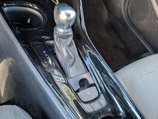 Used 2019 Toyota C-HR XLE image 29