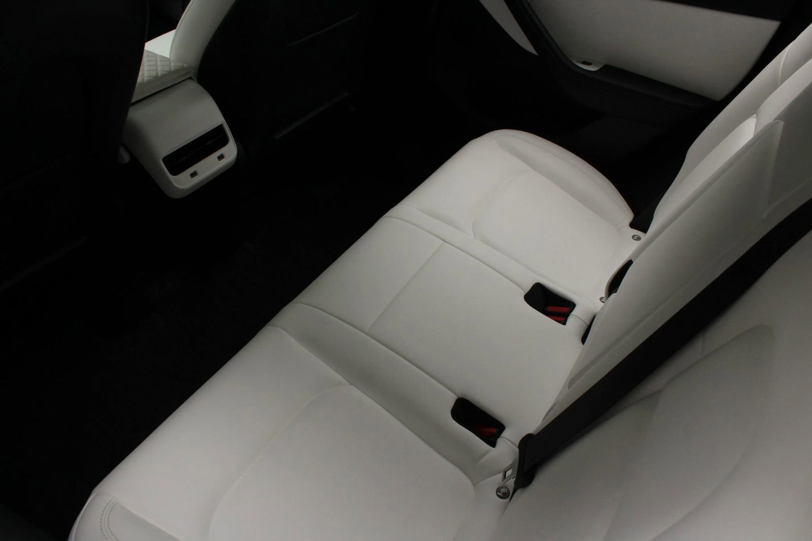 Used 2021 Tesla Model Y Long Range AWD/4WD image 17