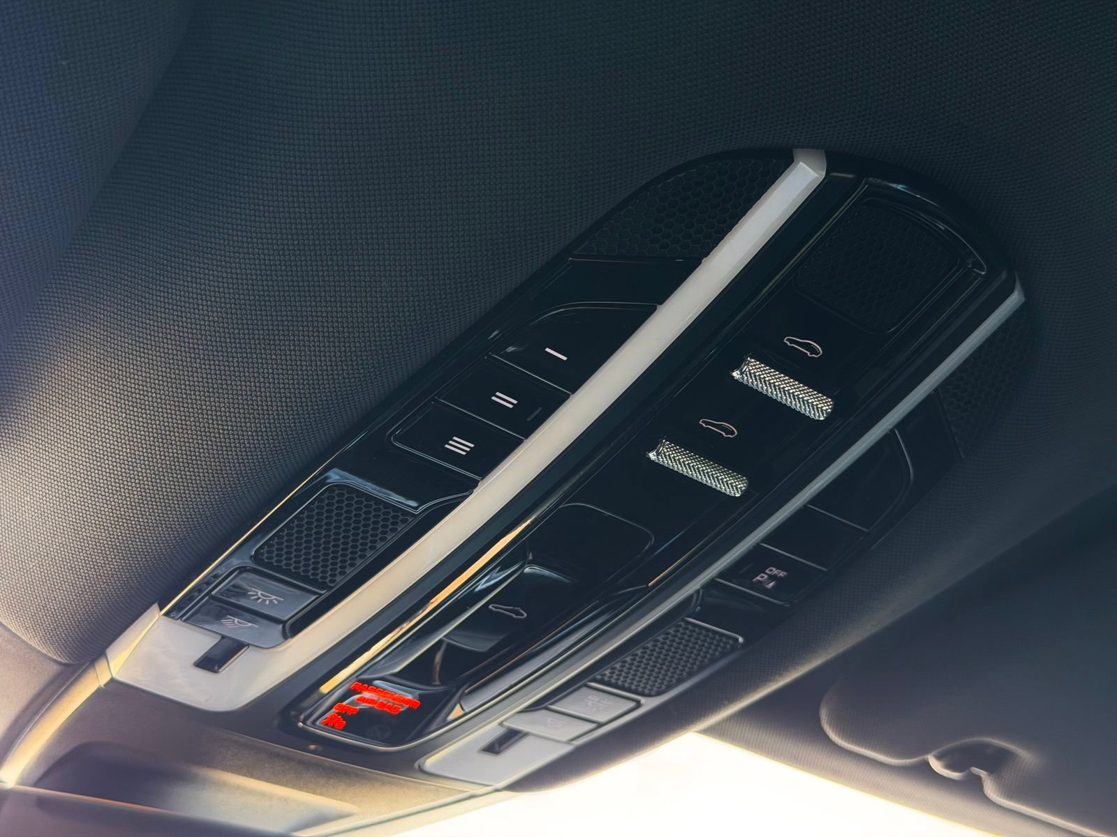 Used 2018 Porsche Panamera w/ Premium Package Plus RWD image 44