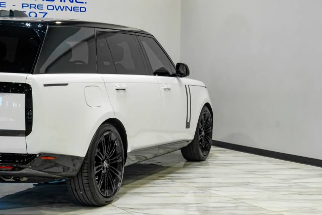 Used 2025 Land Rover Range Rover Long Wheelbase Autobiography AWD/4WD image 14