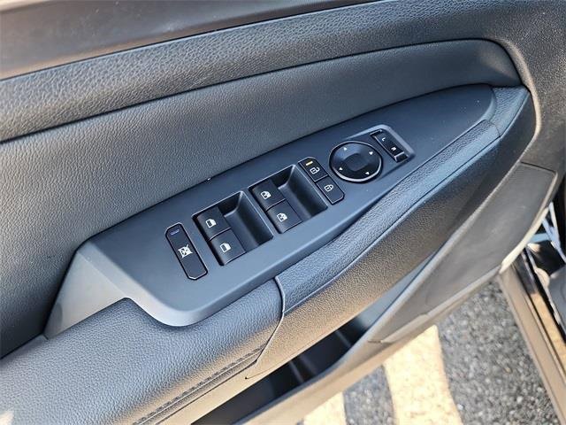 New 2026 Kia Sportage EX image 12