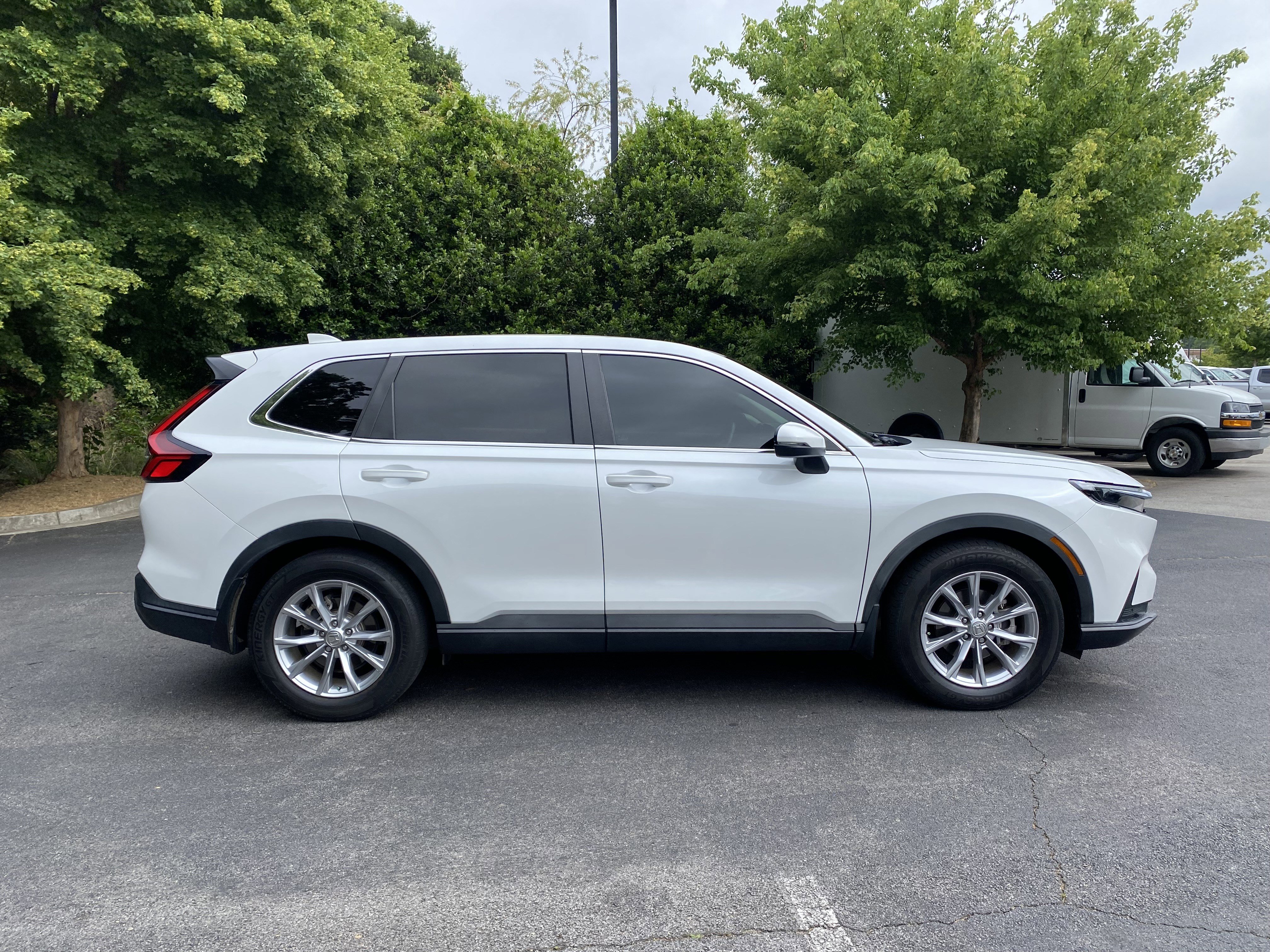Used 2023 Honda CR-V EX-L image 10